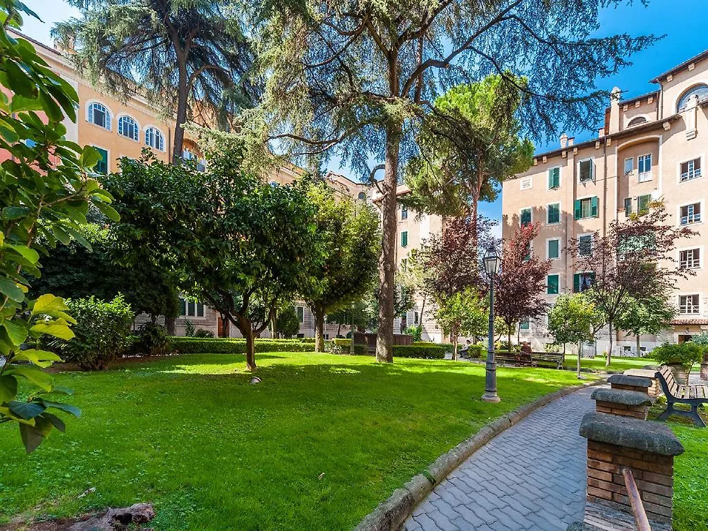 Apartment Piazza Tuscolo Hotel Rome